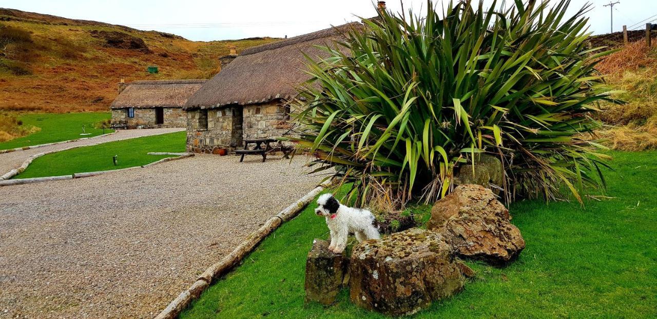 Tigh Lachie, Mary'S Thatched Cottages, Elgol, Isle Of Skye Exterior foto